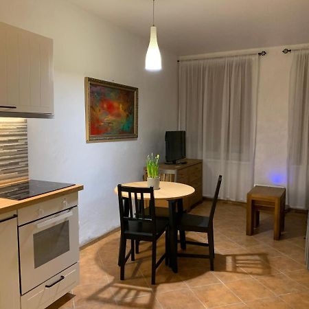 Old Studio Apartment Вільнюс Екстер'єр фото