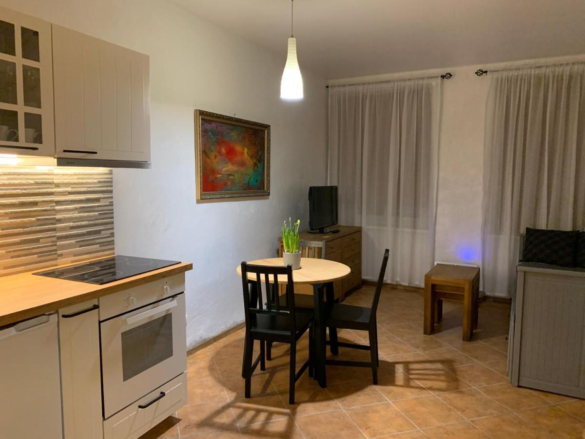 Old Studio Apartment Вільнюс Екстер'єр фото