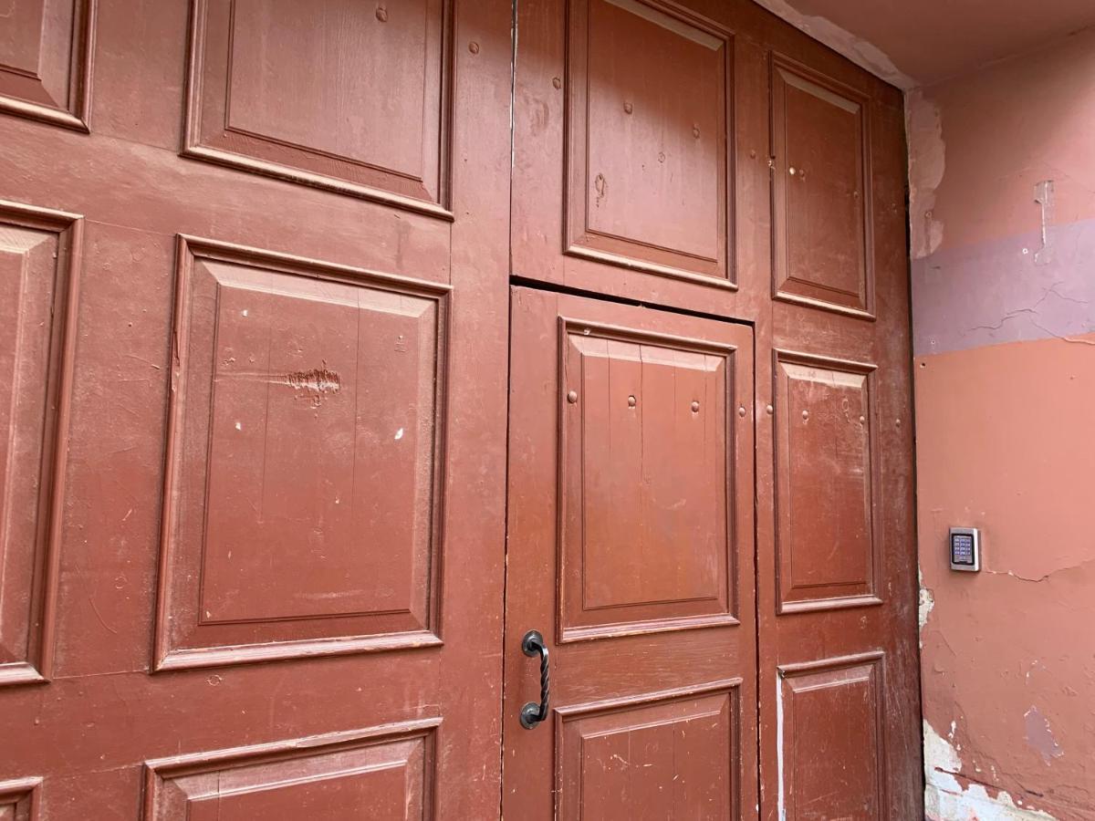 Old Studio Apartment Вільнюс Екстер'єр фото