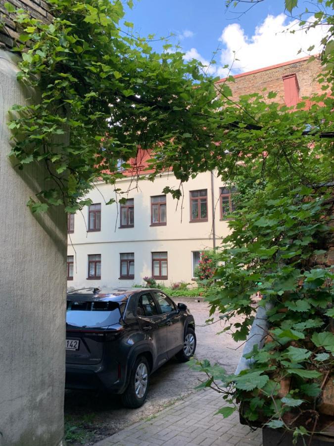 Old Studio Apartment Вільнюс Екстер'єр фото