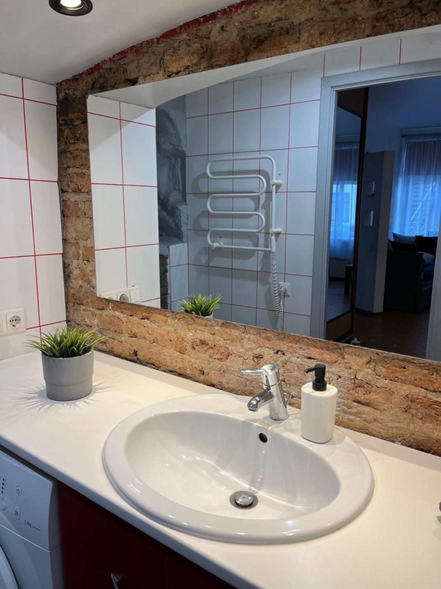 Old Studio Apartment Вільнюс Екстер'єр фото