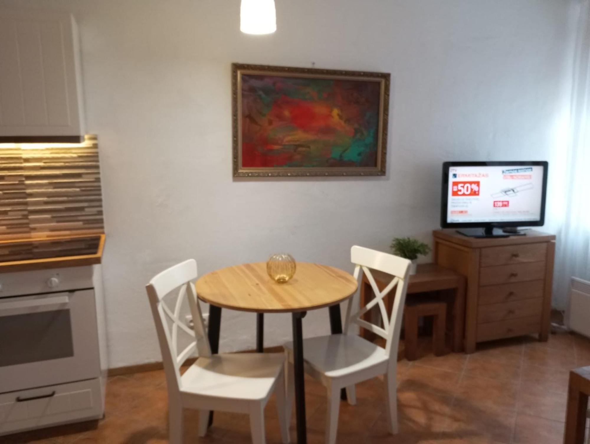 Old Studio Apartment Вільнюс Екстер'єр фото